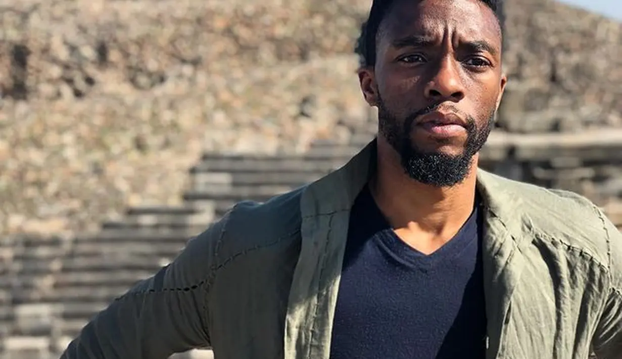 Kata Chadwick trending. Minggu pagi, akun Twitter terverifikasi almarhum Chadwick Boseman yang dikelola pihak sang aktor mengunggah trailer Black Panther: Wakanda Forever. Saat artikel ini disusun, trailer tersebut disukai lebih dari 226 ribu orang, dicuit ulang 56 ribu kali, dan direspons dua ribuan netizen. Mayoritas penasaran dan mengaku tak sabar menyaksikan sekuel Black Panther. (Foto: Dok. Intagram terverifikasi @chadwickboseman)