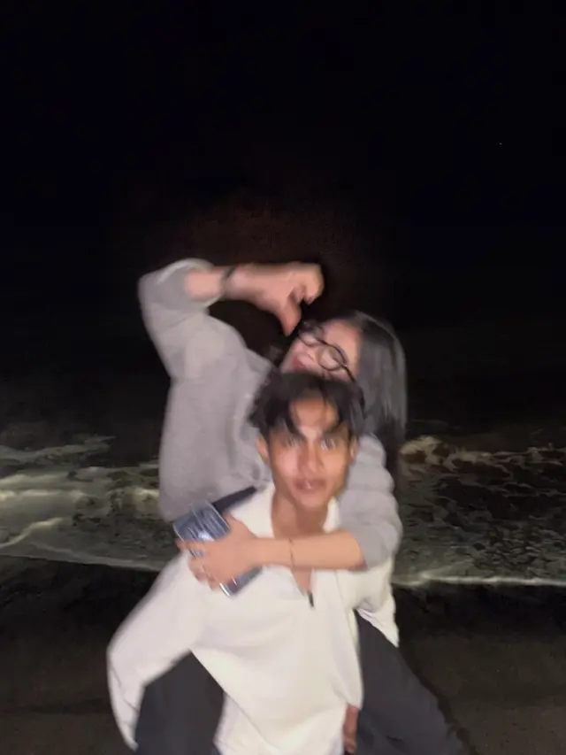 Eby dan Zahra foto couple