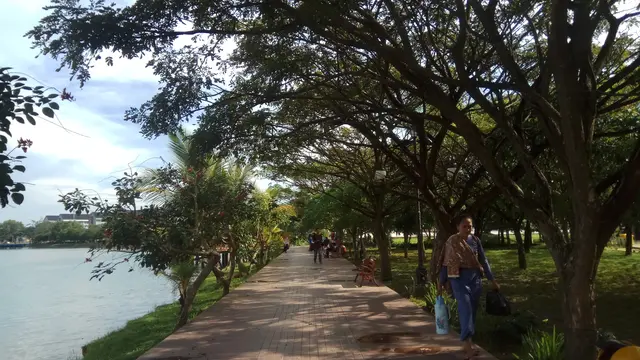 Danau Asian Games Jadi Lokasi Favorit Ngabuburit Warga Palembang