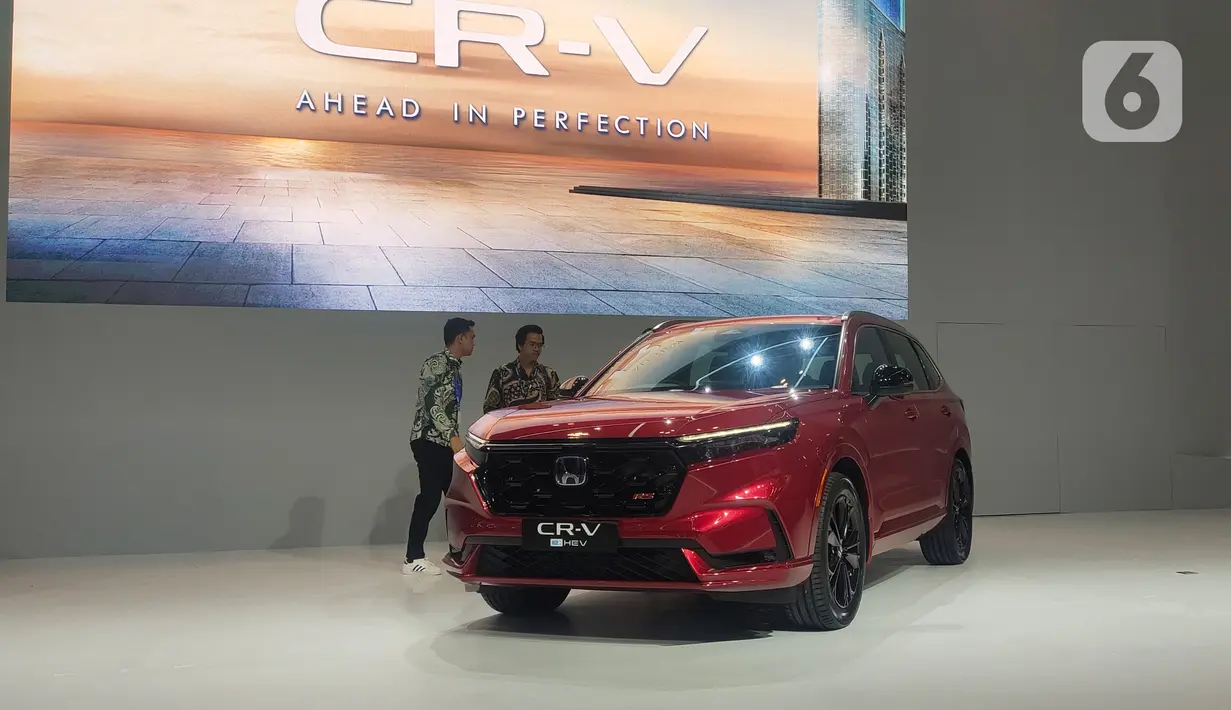 PT Honda Prospect Motor (HPM) meramaikan Gaikindo Indonesia International Auto Show (GIIAS) 2023 dengan menghadirkan All New CR-V Hybrid di ICE BSD, Tangerang, Banten, Kamis (10/8/2023). (Liputan6.com/Angga Yuniar)