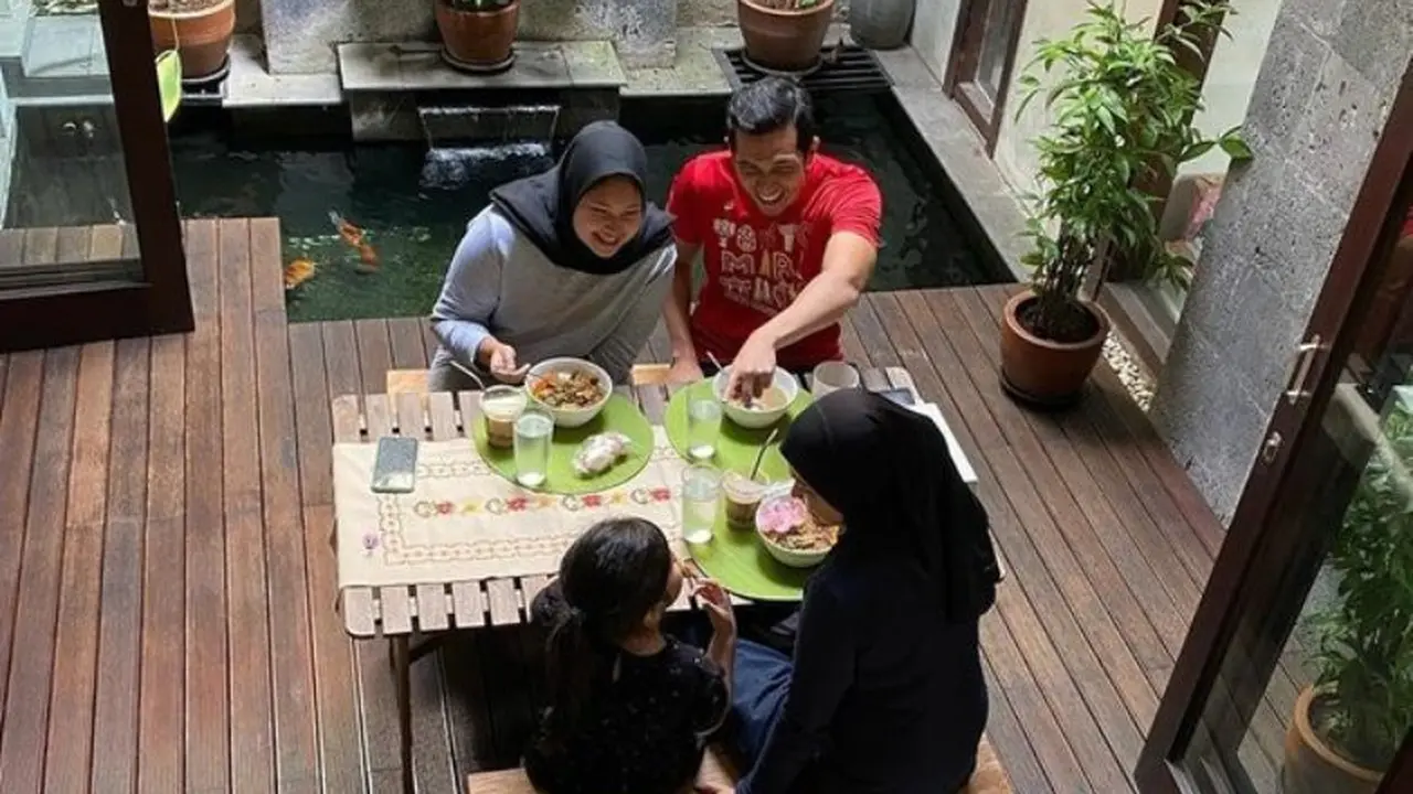 Ada Tenpat Wudu dan Taman di Rumah Adrian Maulana yang Instagramable