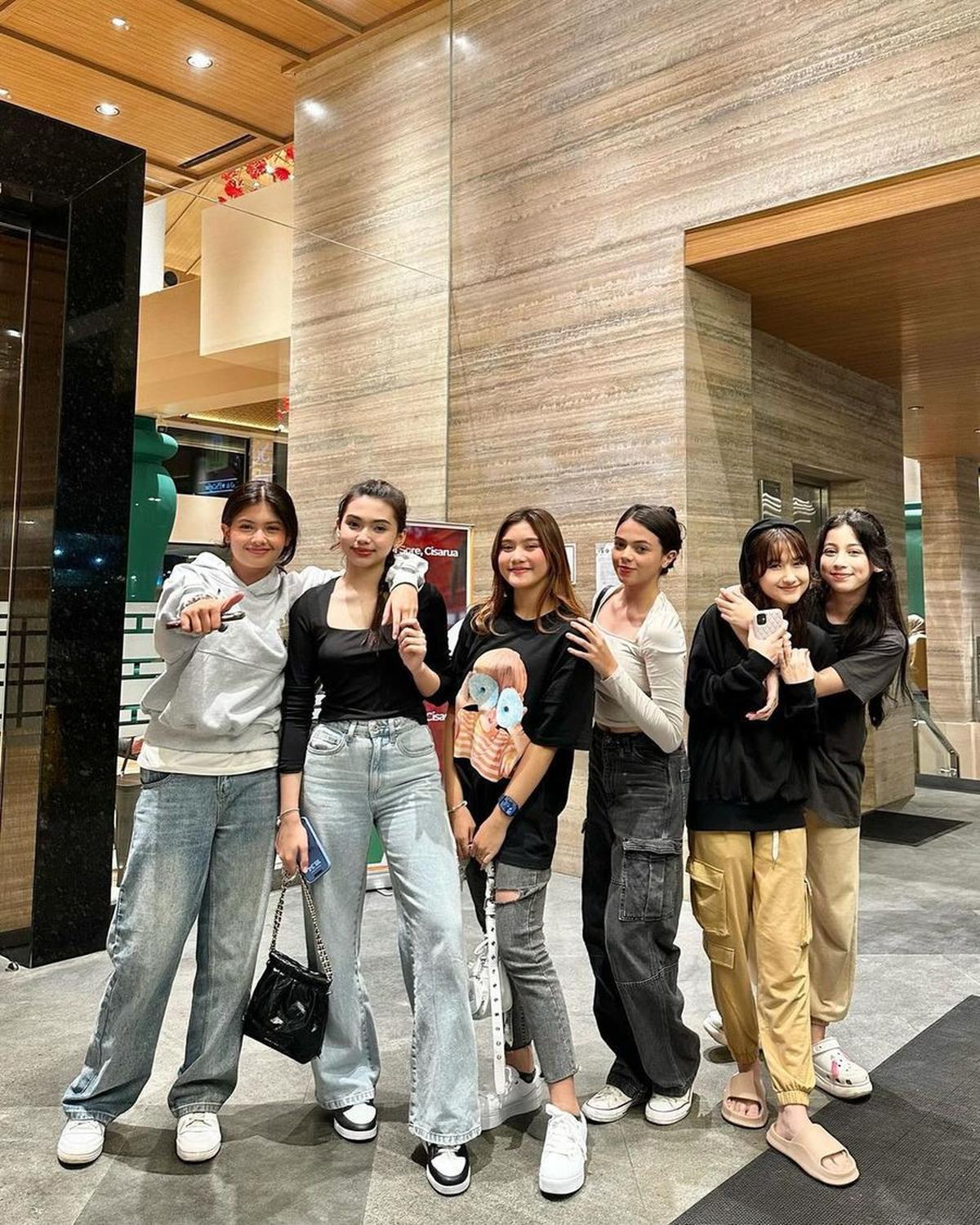 Berkat penampilannya di MAGIC 5, bakat akting Sridevi mendapat pengakuan dari publik, menjadikannya idola dangdut yang juga diakui sebagai artis muda berbakat.