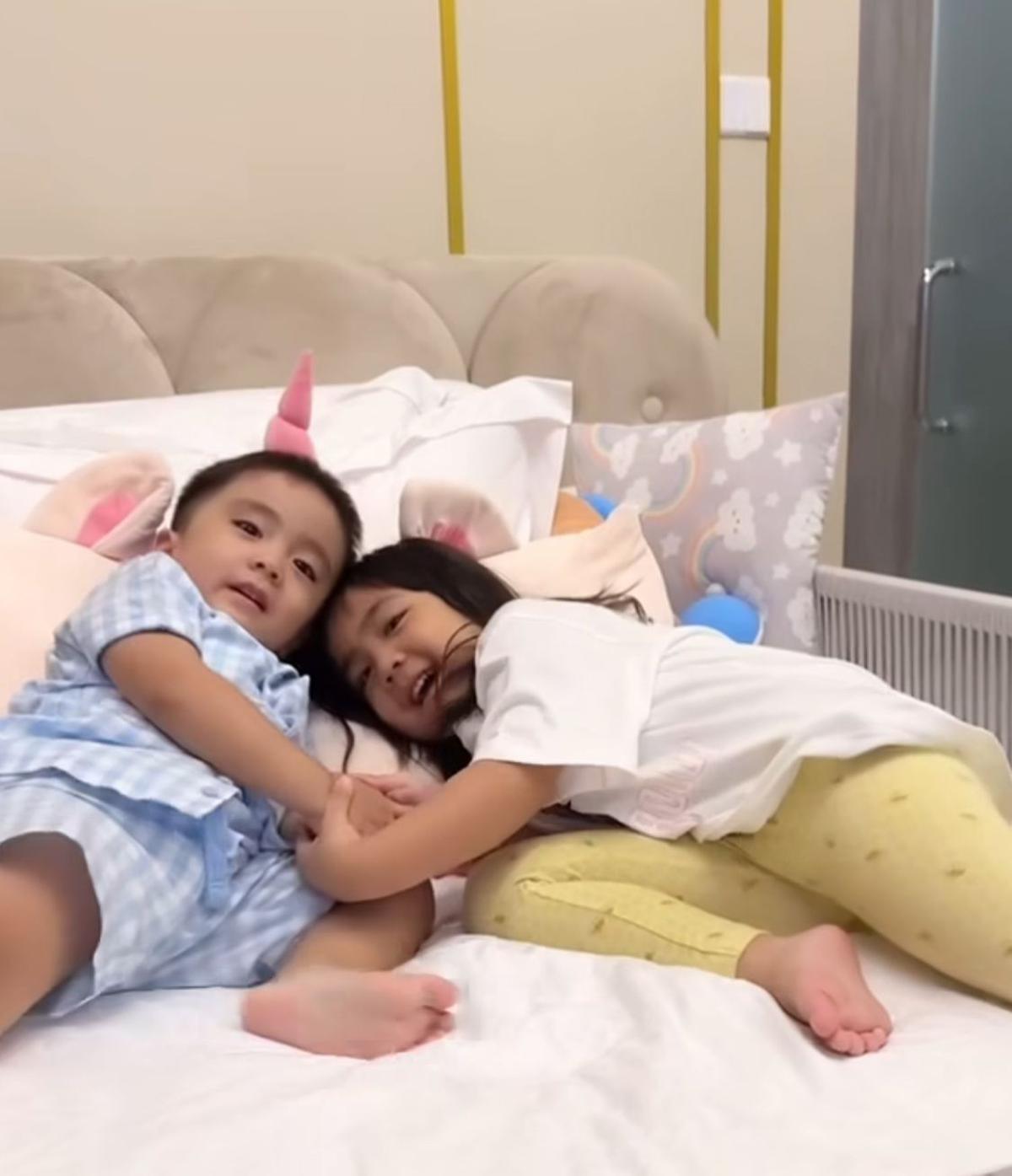 Gemas! Anak Sulung Momo Geisha Ajarkan Adik Berdoa, Endingnya Tak Terduga