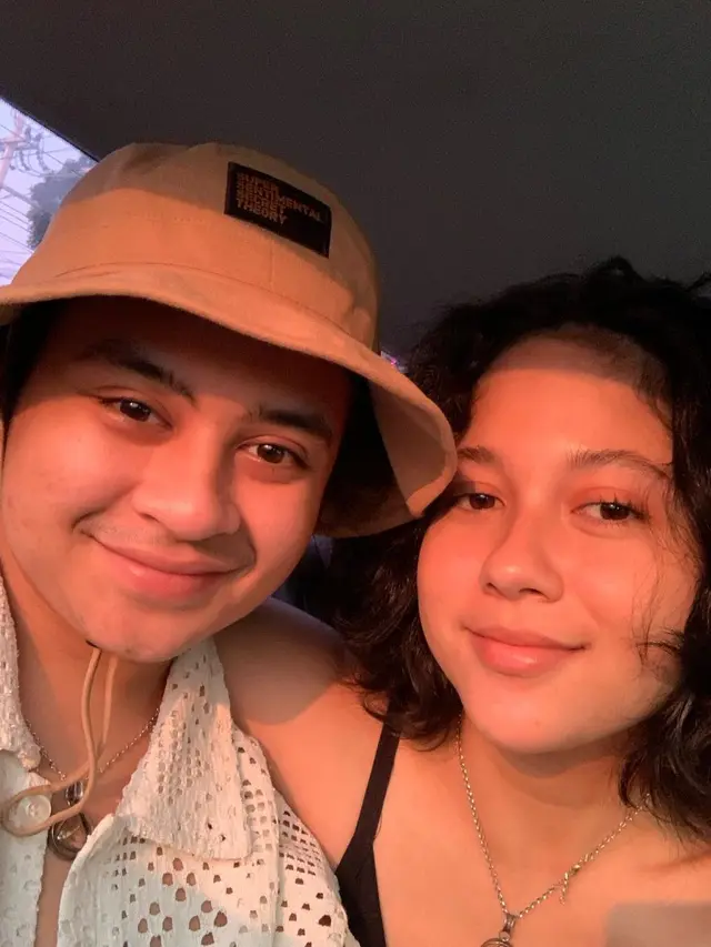 Semakin Dihujat Semakin Mesra