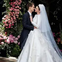 Miranda Kerr dan Evan Spiegel telah resmi menikah pada 27 Mei 2017 lalu. Pernikahan yang digelar dengan konsep sederhana itu memang sempat membuat beberapa orang penasaran. (Instagram/Mirandakerr)