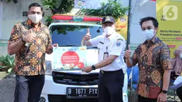 Mobil Klinik yang telah dilengkapi dengan tiga tim medis akan membantu Pemerintah Provinsi DKI Jakarta dan warga yang akan vaksin di Kantor Kelurahan Kebon Melati dan TK Al-Irsyad. (Liputan6.com/HO/Indosat)