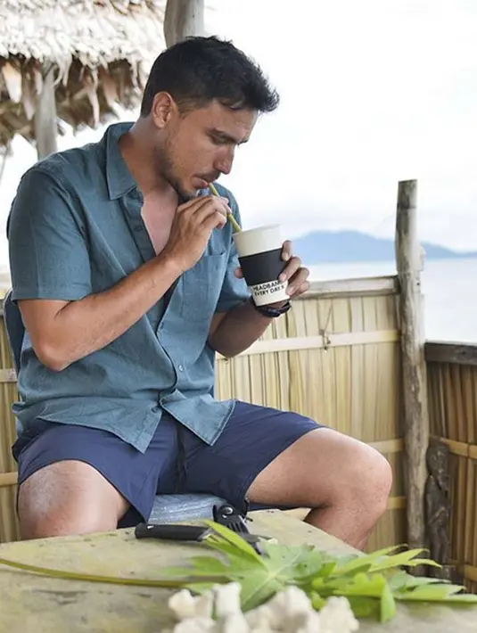 "Kita apresiasi. Hashtagnya lucu karena emang lagi trending buat meme hashtag lucu," kata Hamish Daud. (Instagram/hamishdw)