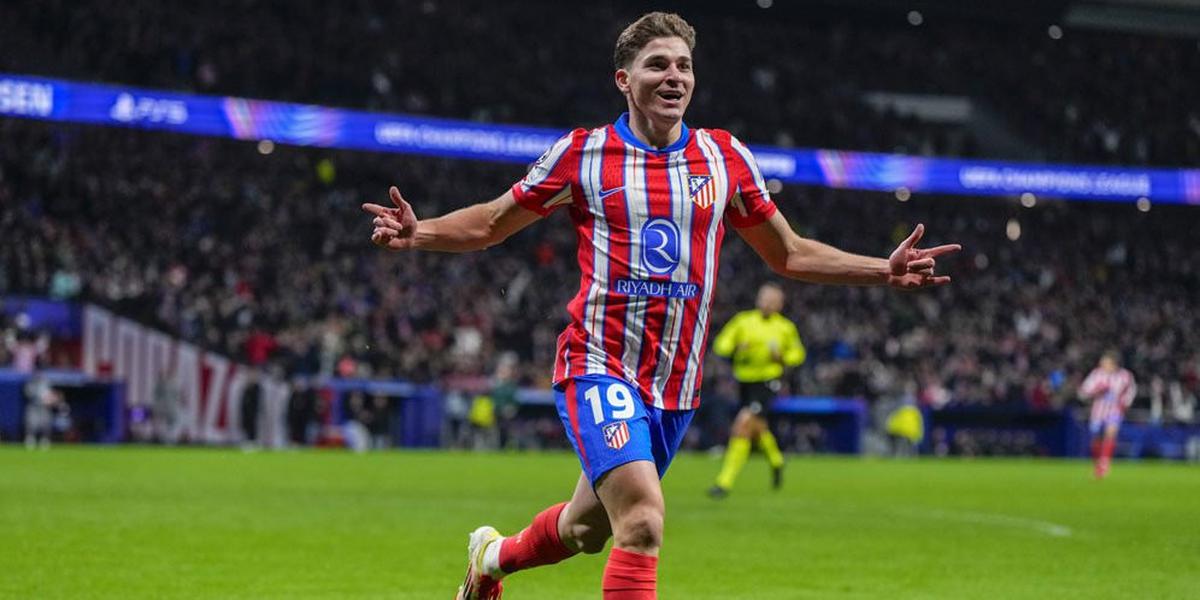 Barcelona Gigit Jari! Atletico Madrid Pasang Label Tidak Dijual untuk Julian Alvarez!