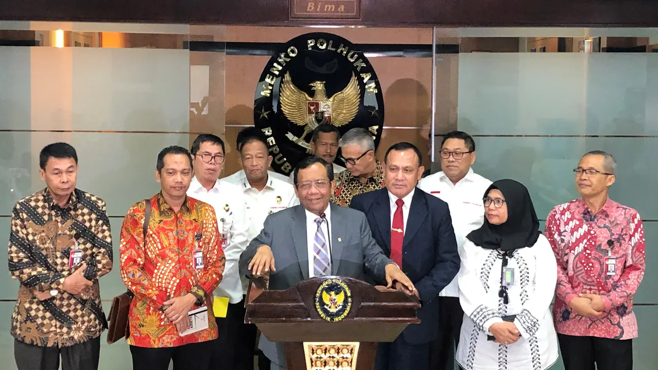 Menko Polhukam Mahfud Md dan Pimpinan KPK