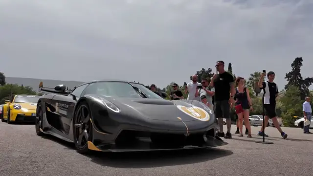 Koenigsegg Jesko Attack NÜR Edition Terbakar