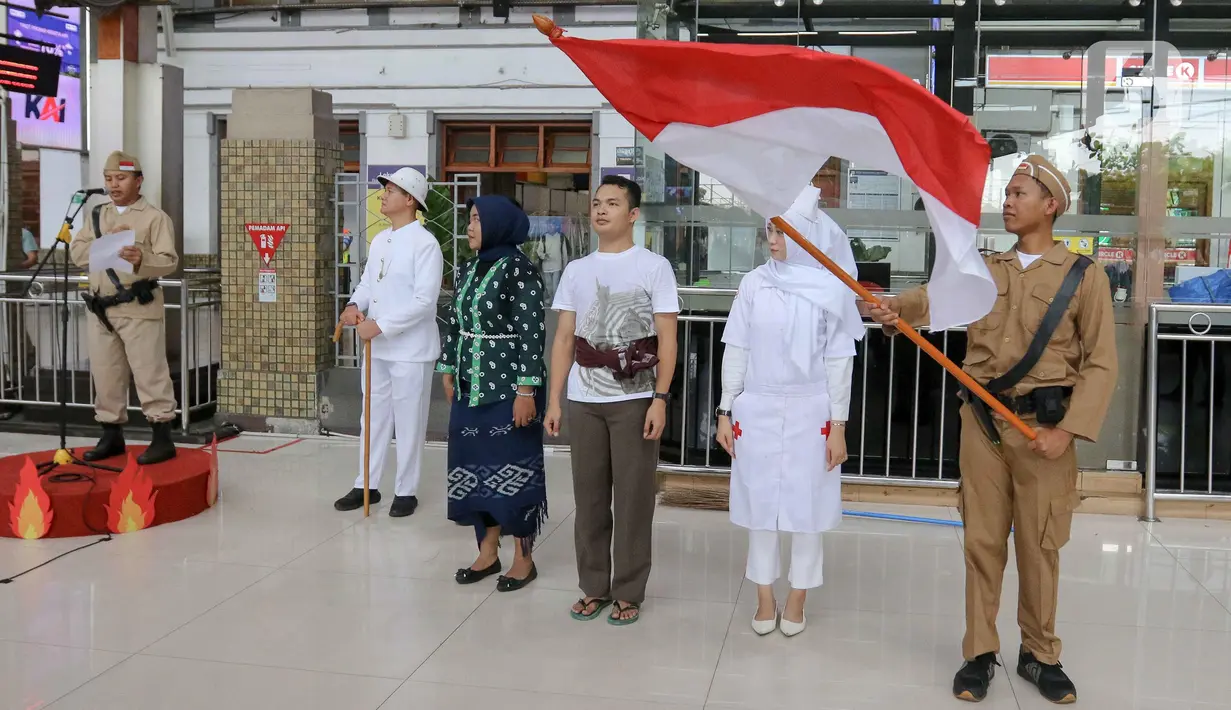 Seperti diketahui, bangsa Indonesia memperingati Hari Pahlawan pada setiap tahunnya pada tanggal 10 November. (Liputan6.com/Herman Zakharia)