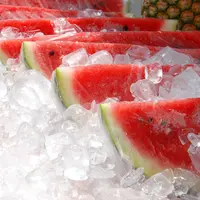 Ketahui alasan kamu nggak boleh menyimpan buah semangka di dalam kulkas. (Sumber Foto: Flickr/Kevin H)