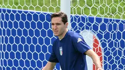 Timnas Italia kini berada di posisi kedua klasemen Grup B Euro 2024. (Alberto PIZZOLI / AFP)