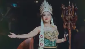 Yura Yunita Merinding Dengar Kisah Magis Kostum Mahadewi di Pagelaran Sabang Merauke