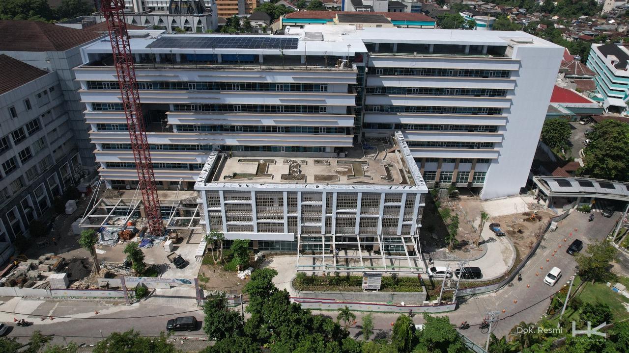 Hutama Karya tengah mengerjakan proyek pembangunan Gedung Ibu dan Anak RSUP Dr. Sardjito, Sleman, Yogyakarta senilai Rp 267 miliar