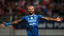 <p>Selebrasi striker Persib Bandung, David Da Silva setelah mencetak gol pertama timnya ke gawang Madura United pada laga leg kedua final Championship Series BRI Liga 1 2023/2024 di Stadion Gelora Bangkalan, Madura, Jumat (31/5/2024). (Bola.com/Bagaskara Lazuardi)</p>