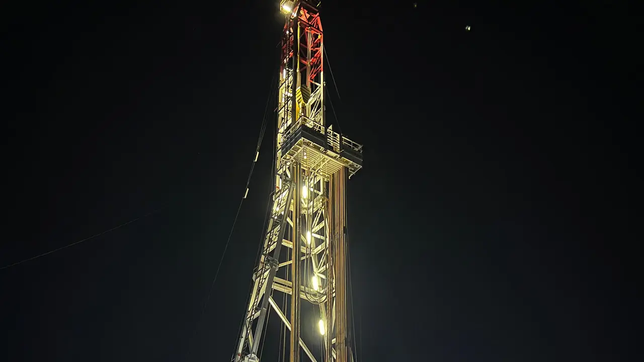 Pertamina EP dan SKK Migas melakukan tajak sumur eksplorasi Julang Emas (JLE)-001 di lokasi pengeboran eksplorasi Kabupaten Banggai Sulawesi tengah. (Dok SKK Migas)