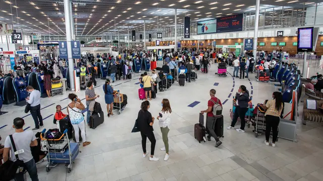 Tiga Bulan Ditutup, Bandara Orly Paris Kembali Dibuka