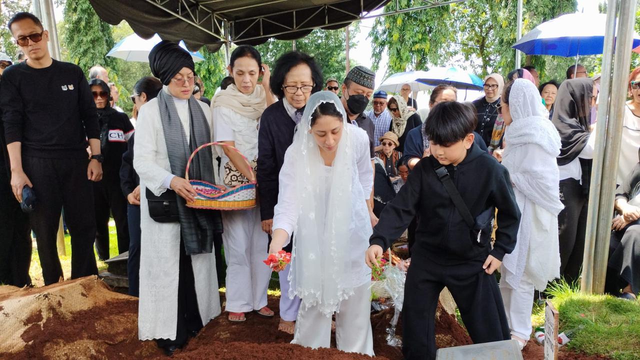Keinginan Terakhir Lucky Widja Diungkap Istri, Ajak Liburan ke Luar ...