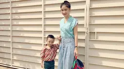 Penampilan glamour Uut Permatasari seakan menghilang dari jagat hiburan dan kini ia menjabat sebagi ibu bhayangkari. (Liputan6.com/IG/@uutpermatasari)