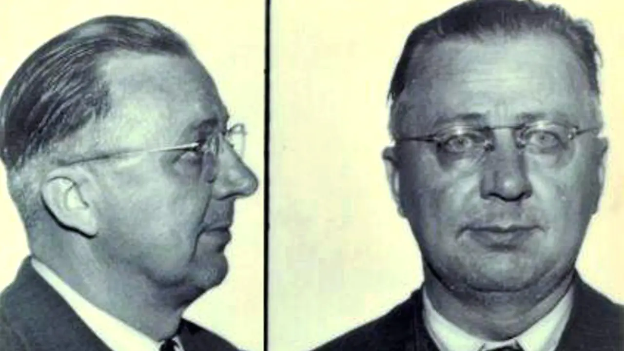 Mad Bomber alias George Peter Metesky yang meneror New York dengan 33 bom