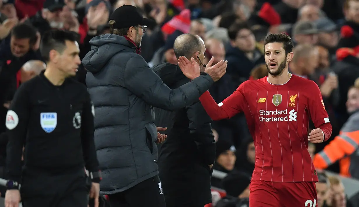 <p>Adam Lallana. Liverpool mendatangkan gelandang serang Inggris ini dari Southampton pada awal musim 2014/2015 dengan nilai transfer 31 juta euro. Pada awal musim 2020/2021 ia dilepas gratis ke Brighton and Hove Albion setelah total memperkuat The Reds selama 6 musim dan tampil dalam 178 laga di semua ajang dengan torehan 22 gol dan 22 assist. (AFP/Paul Ellis)</p>