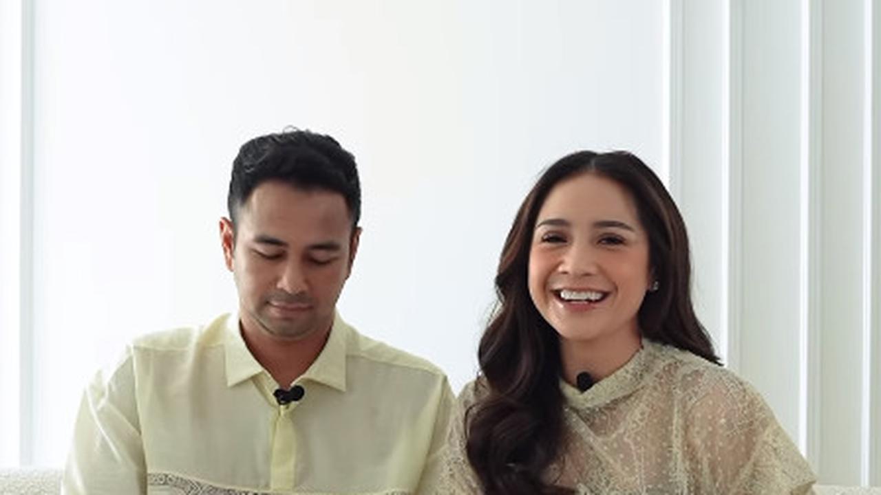 8 Potret Serasi Romantis Raffi Ahmad dan Nagita Slavina dengan Baju Lace Mewah, Bisa Jadi Inspirasi Busana Couple Lebaran