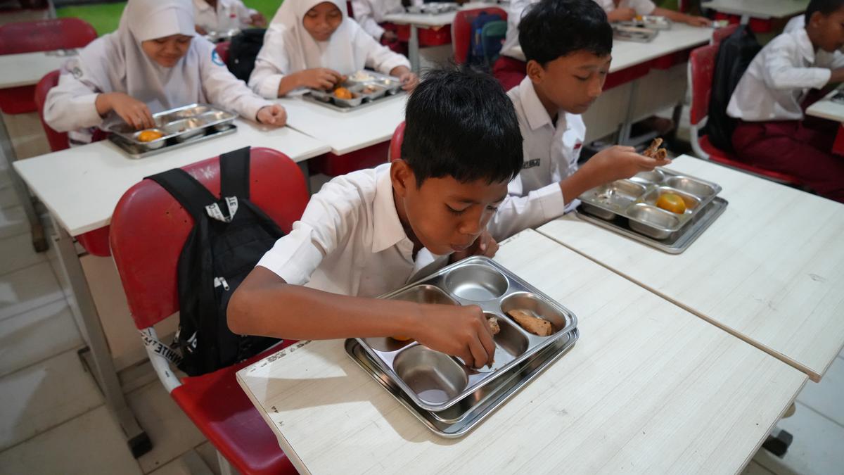 Tak Hanya Pembagian Makan, MBG Sebagai Sarana Edukasi Gizi Seimbang