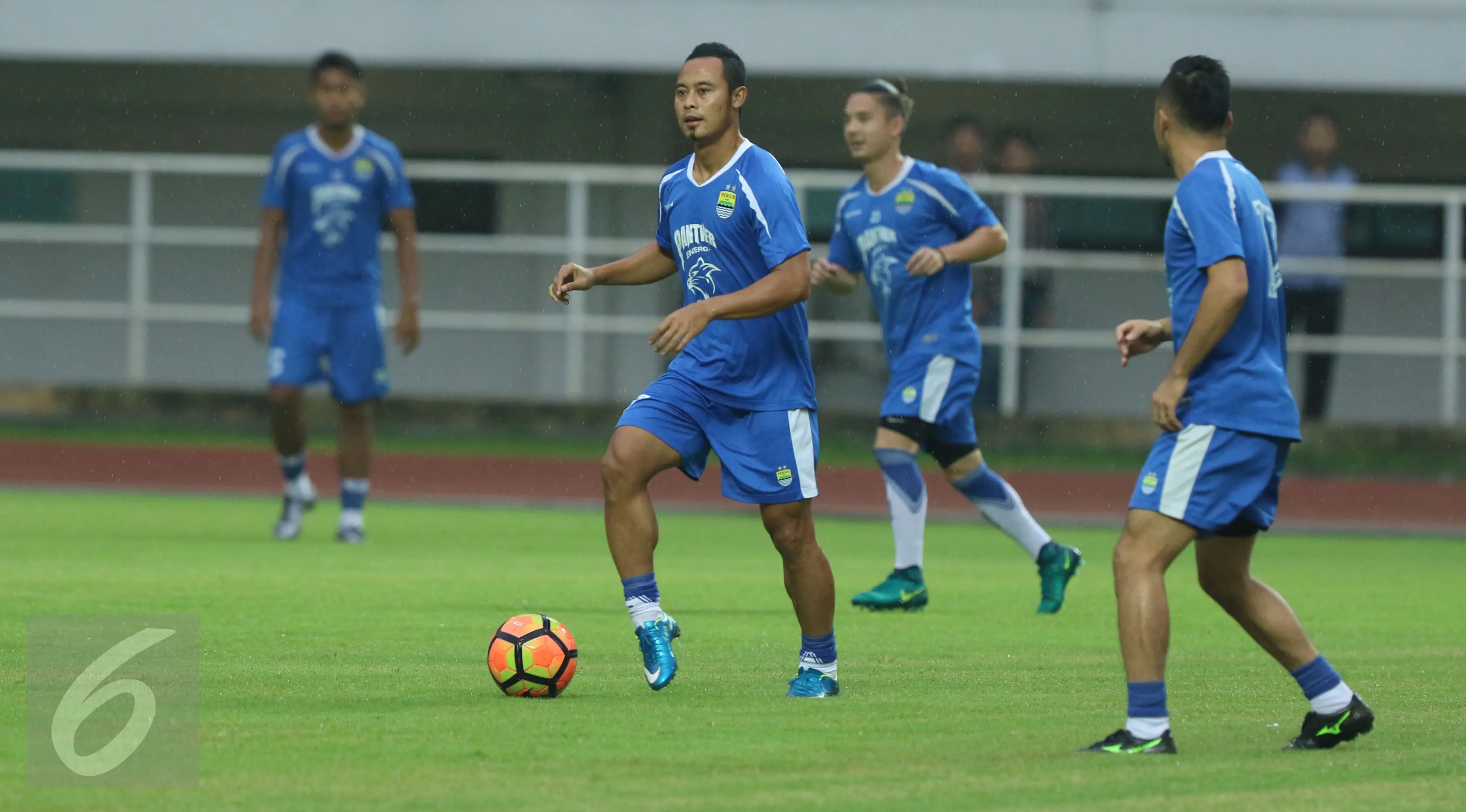 Persib disebut Atep punya peluang besar menang lawan Persija. (Liputan6.com/Helmi Fitriansyah)