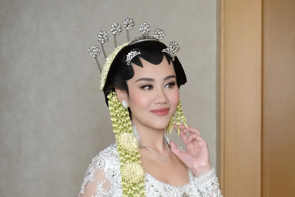8 Inspirasi Kebaya Seleb yang Menikah di Bulan Juli 2024, dari Aaliyah Massaid Usung Adat Jawa-Minang hingga Salshabilla Adriani dengan Adat