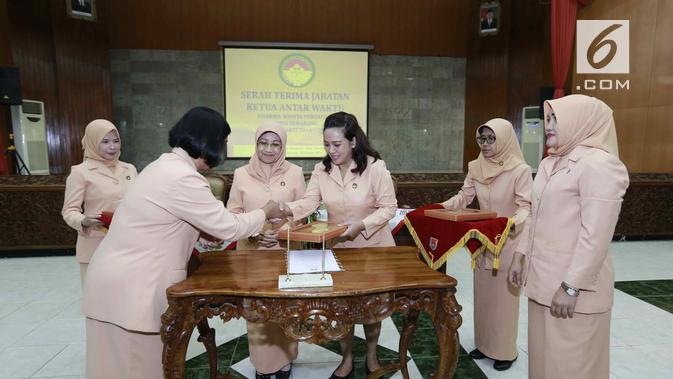 Kegiatan Dharma Wanita Jangan Hanya Lomba Masak dan