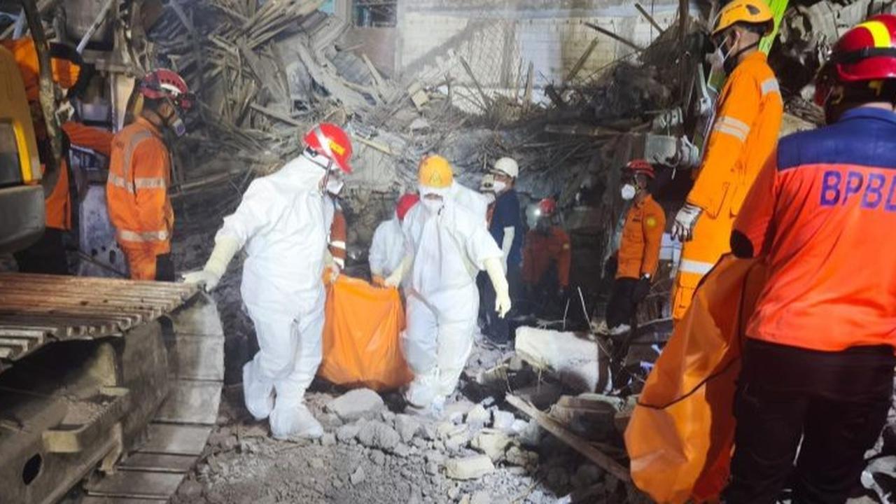 Update! Jumlah Korban Meninggal Ambruknya Musala Ponpers Al Khoziny Sidoarjo Bertambah Jadi 37 Orang