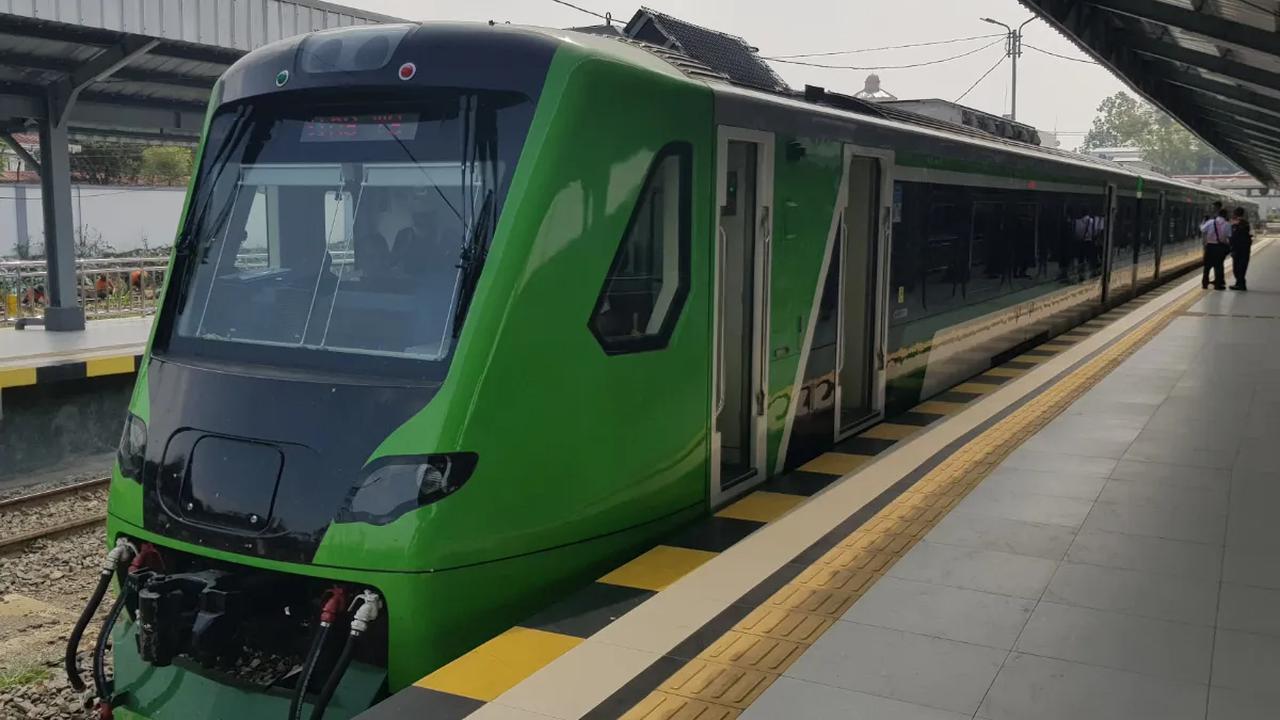 Sementara itu, Manajer Humas Daop 2 Bandung Ayep Hanafi mengimbau para pengguna jalan lebih tertib dan menaati aturan terutama yang tertera dalam UU 22 Tahun 2009 tentang Lalu Lintas dan Angkutan Jalan.