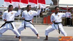 Citizen6, Lebanon: Usai pelaksanaan rangkaian upacara, selanjutnya dilaksanakan acara tambahan berupa demo beladiri Tae Kwon Do, Wushu, Karate, Merpati Putih dan ditutup dengan persembahan Kolone Senapan. (Pengirim: Badarudin Bakri)