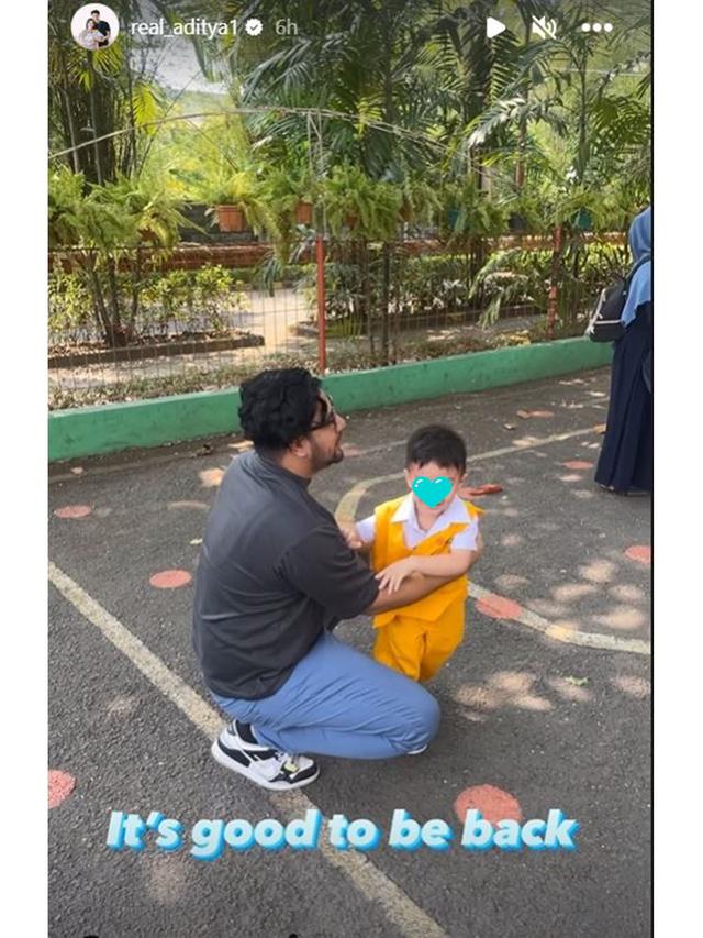 6 Potret Haru Ammar Zoni Jemput Putranya di Sekolah Usai Bebas dari Penjara