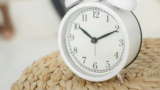 Ajarkan Bahwa Waktu Memiliki Konsekuensi