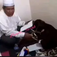 Kabar bahagi dari pemeran bertubuh mungil Daus Mini. Mantan suami Yunita Lestari itu menikah lagi. Kabar pernikahan itu beredar dari akun gosip lambe_turah. (Instagram/lambe_turah)