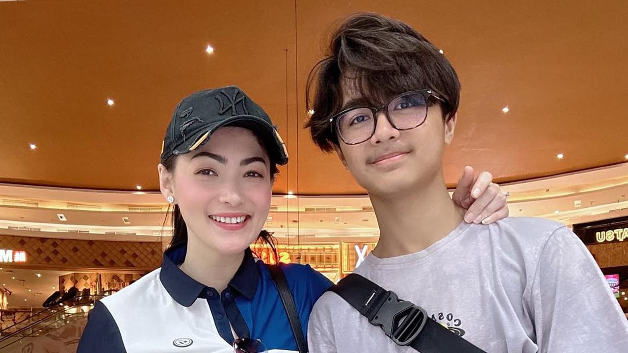 Potret Kebersamaan Christy Jusung Bareng Sang Anak, Netizen Salfok Mirip Banget sama Hengky Kurniawan