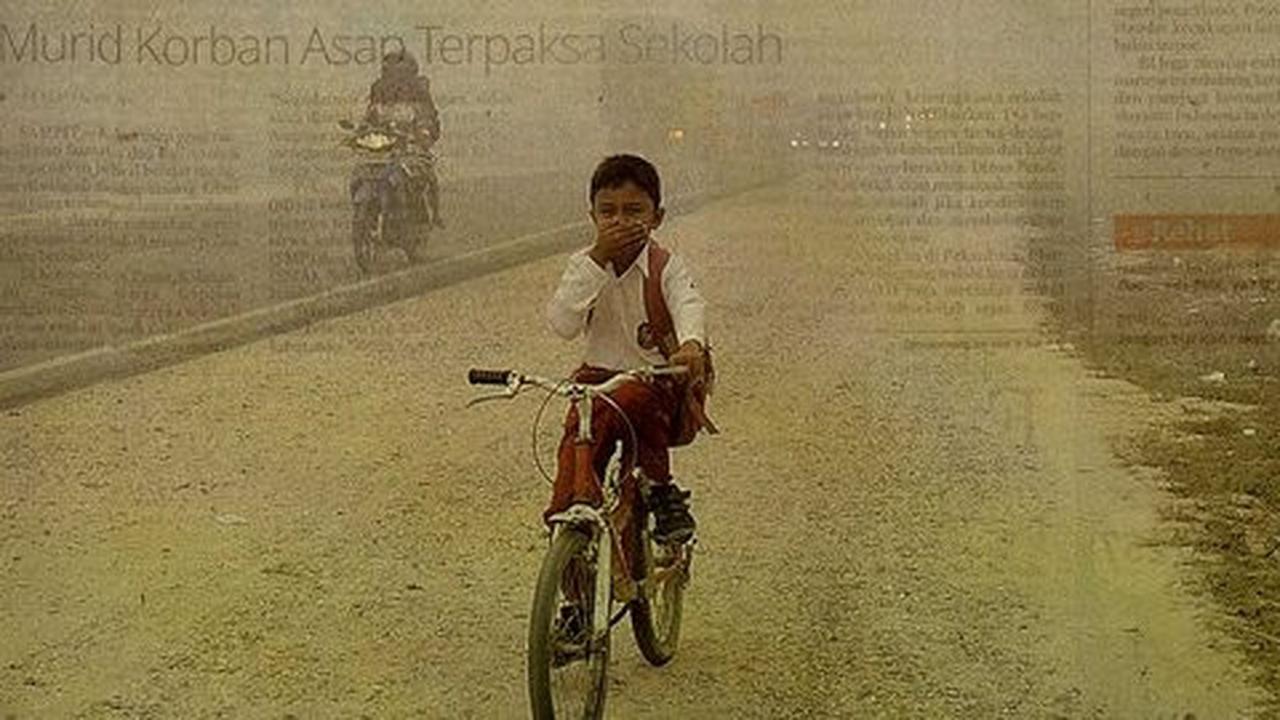 Sindir Jokowi, Republika terbit dengan halaman depan 'berkabut