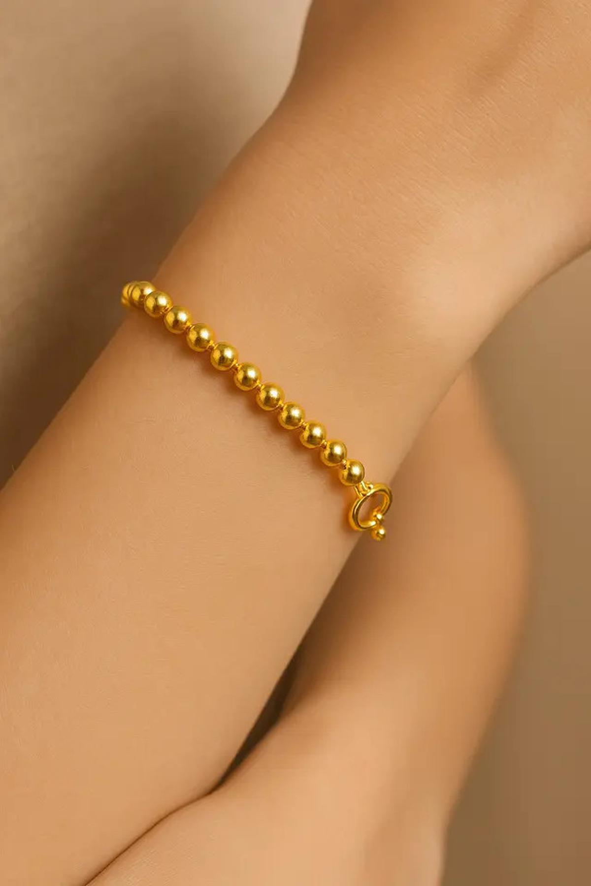 8 Model Gelang Emas 24 Karat 3 Gram yang Cocok untuk Dipakai Sehari-Hari