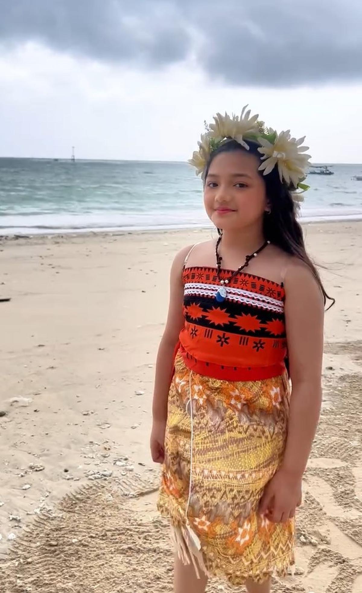 8 Potret Arsy Hermansyah Ulang Tahun ke-10, Cosplay Manis Jadi Moana & Dirayakan Sederhana