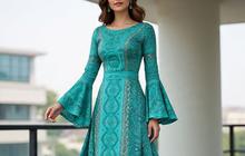 7 Pilihan Long Dress Batik Brokat Lengan Trompet, Inspirasi Tampil Beda dan Berkelas