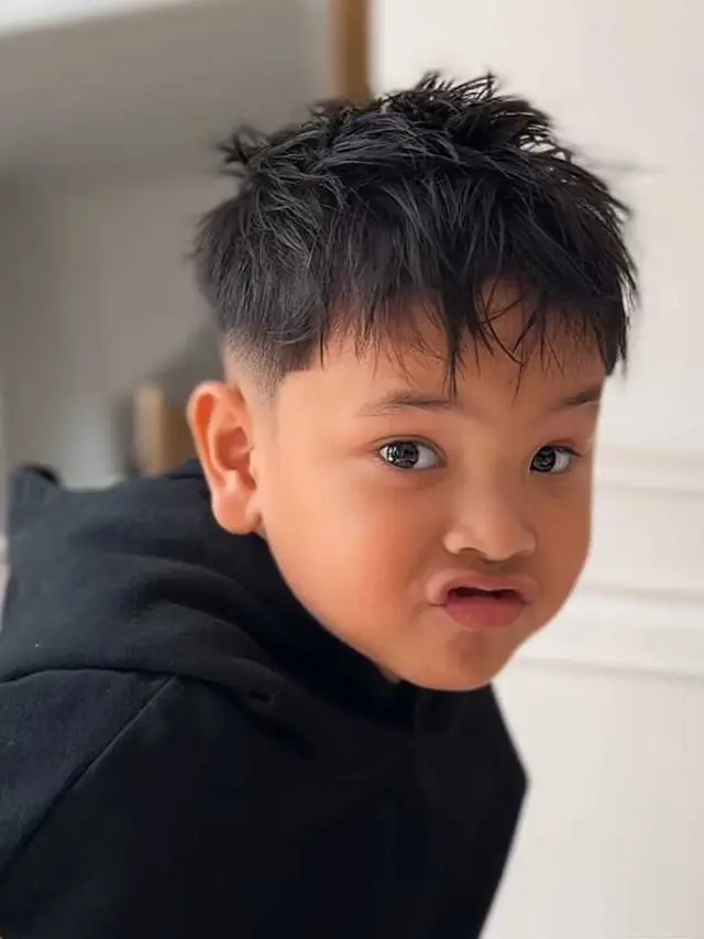 Model Rambut Gala Sky yang Bisa Jadi Inspirasi untuk Anak Cowok Usia 5 Tahun/Instagram @galaasky
