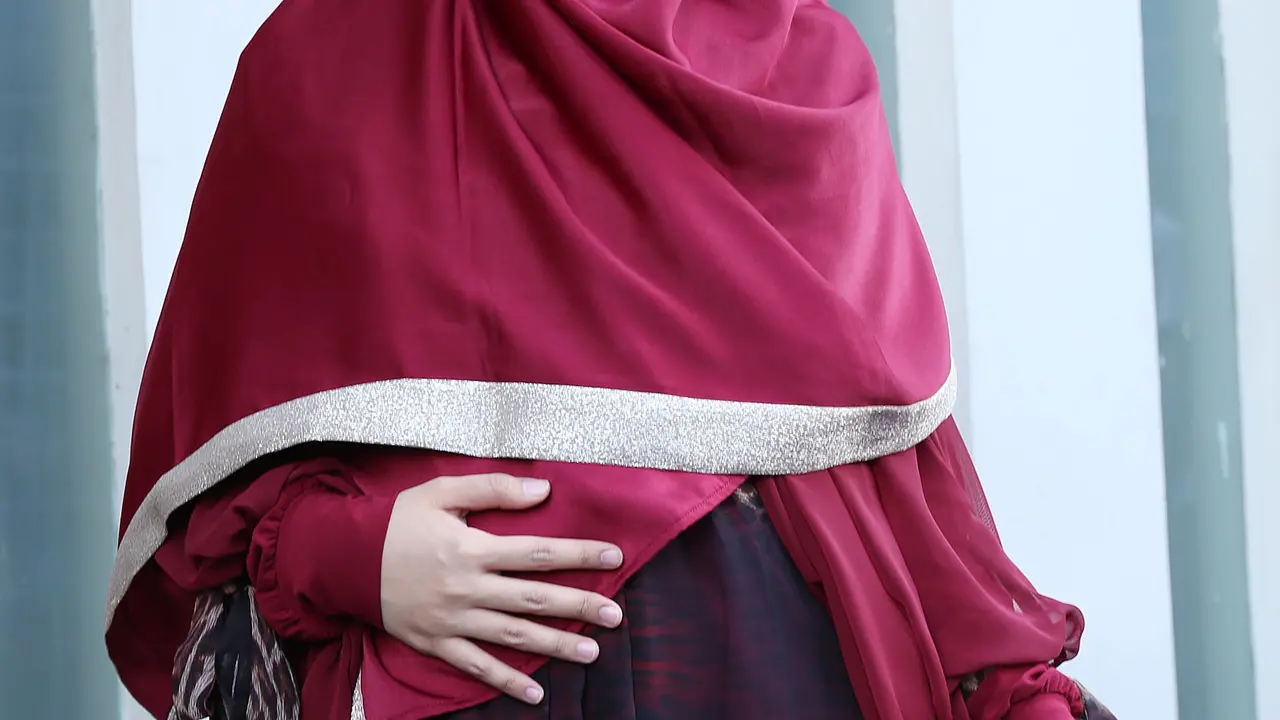 Oki Setiana Dewi