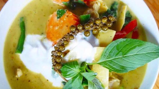 Green PawPaw Curry adalah kuliner khas di Kepulauan Salomon