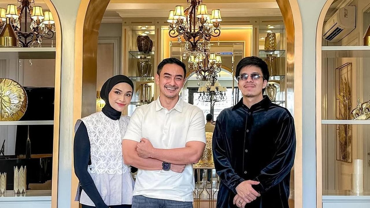 Potret Rumah Mewah Zumi Zola - Putri Zulhas Setelah Menikah, Desain Modern Glam - Berhias Serba Emas