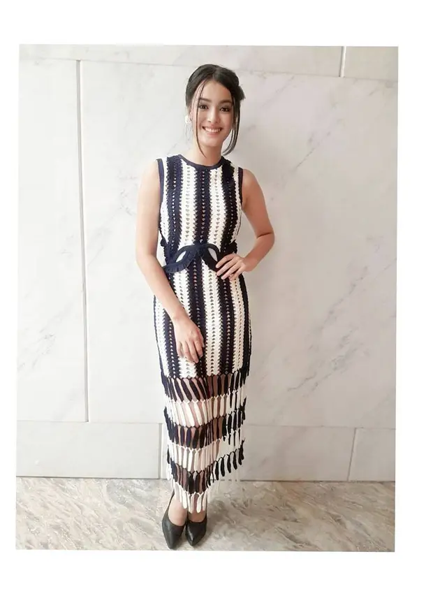 [Bintang] Mawar Eva De Jongh