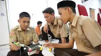 Kembangkan Mini Solar Car, Amanah Coaching Clinic Robotic ke Pelajar SMA
