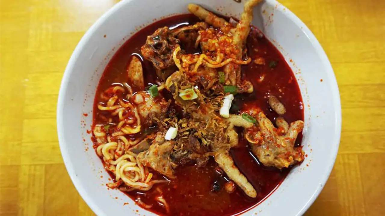 7 Cara Membuat Mie Pangsit Sederhana Ala Rumahan yang Enak dan Gurih