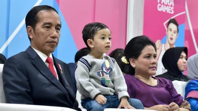 jan ethes di pembukaan Asian Para Games (foto: Twitter/@giewahyudi)